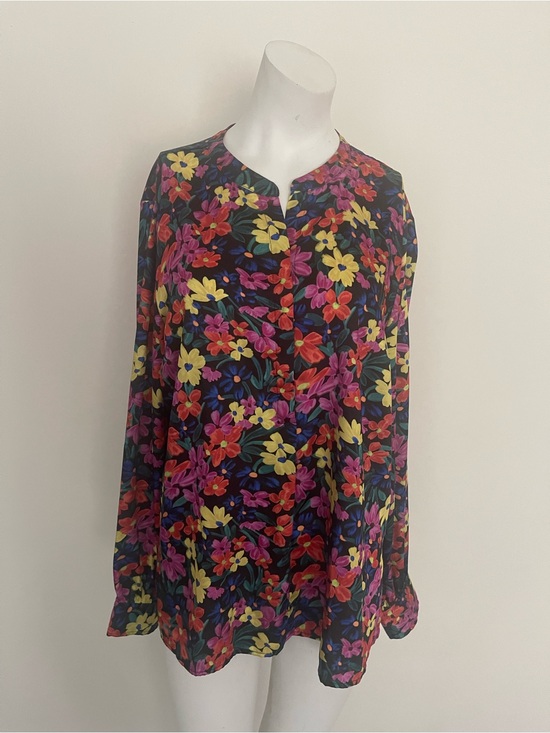 Sara Campbell Tops - Sara campbell flower print blouse size xl